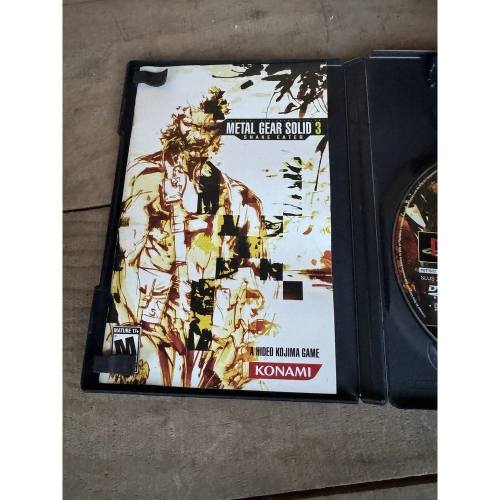 Metal Gear Solid 3: Snake Eater (Sony PlayStation 2,‎ 2004)